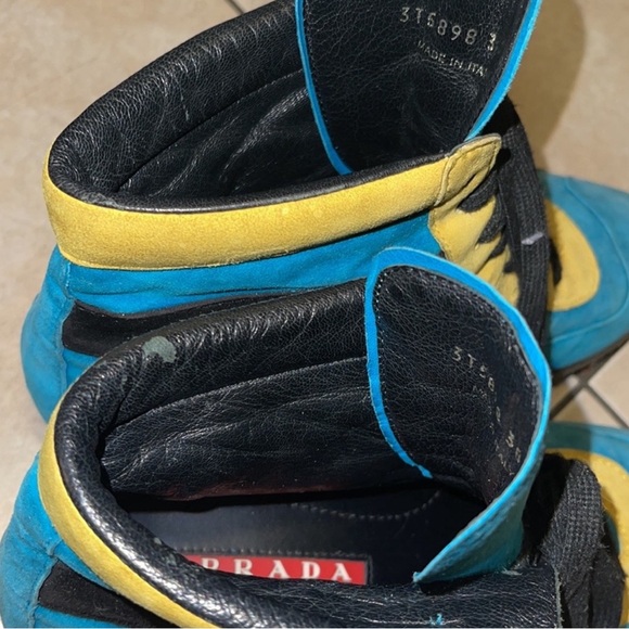 Womens Authentic/Vintage Prada Trainer - Picture 9 of 10